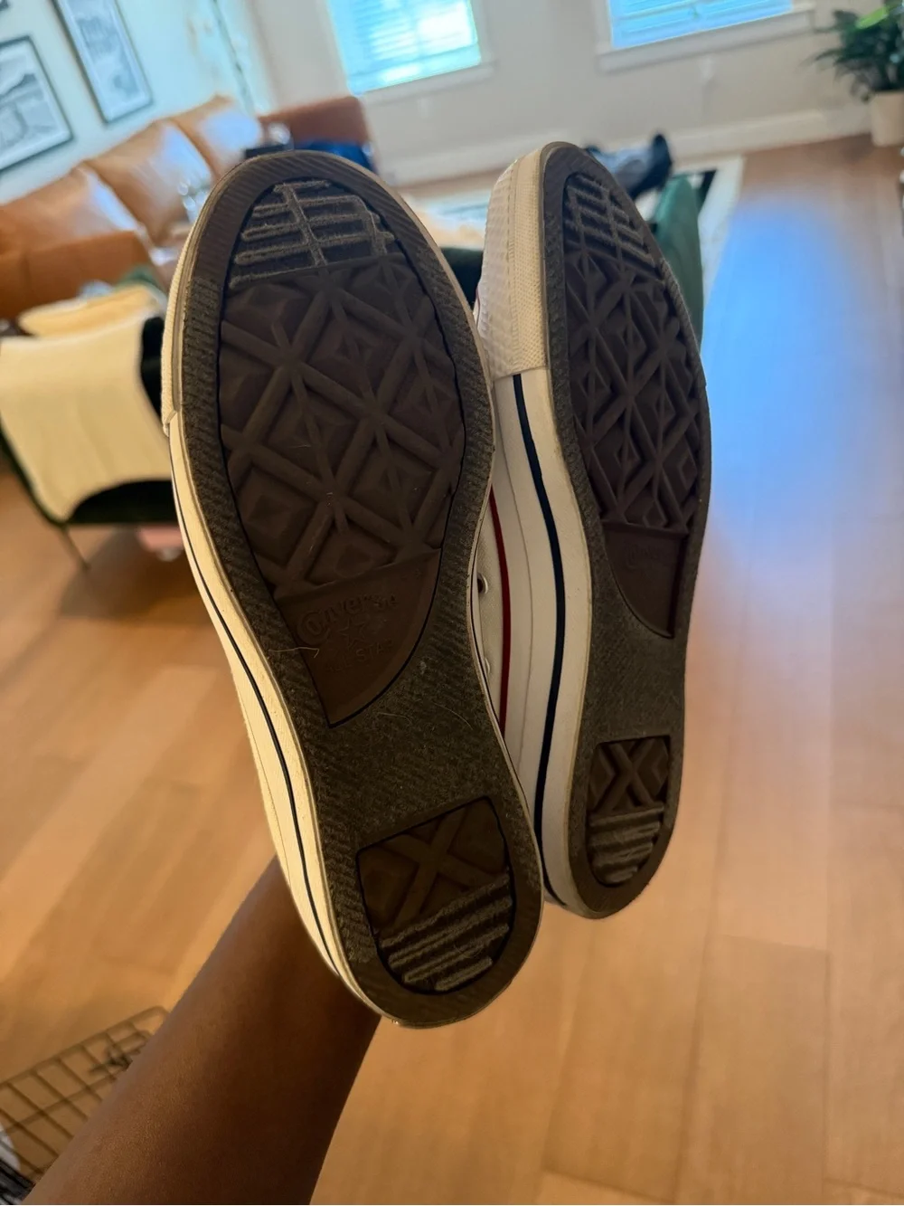 Converse low top